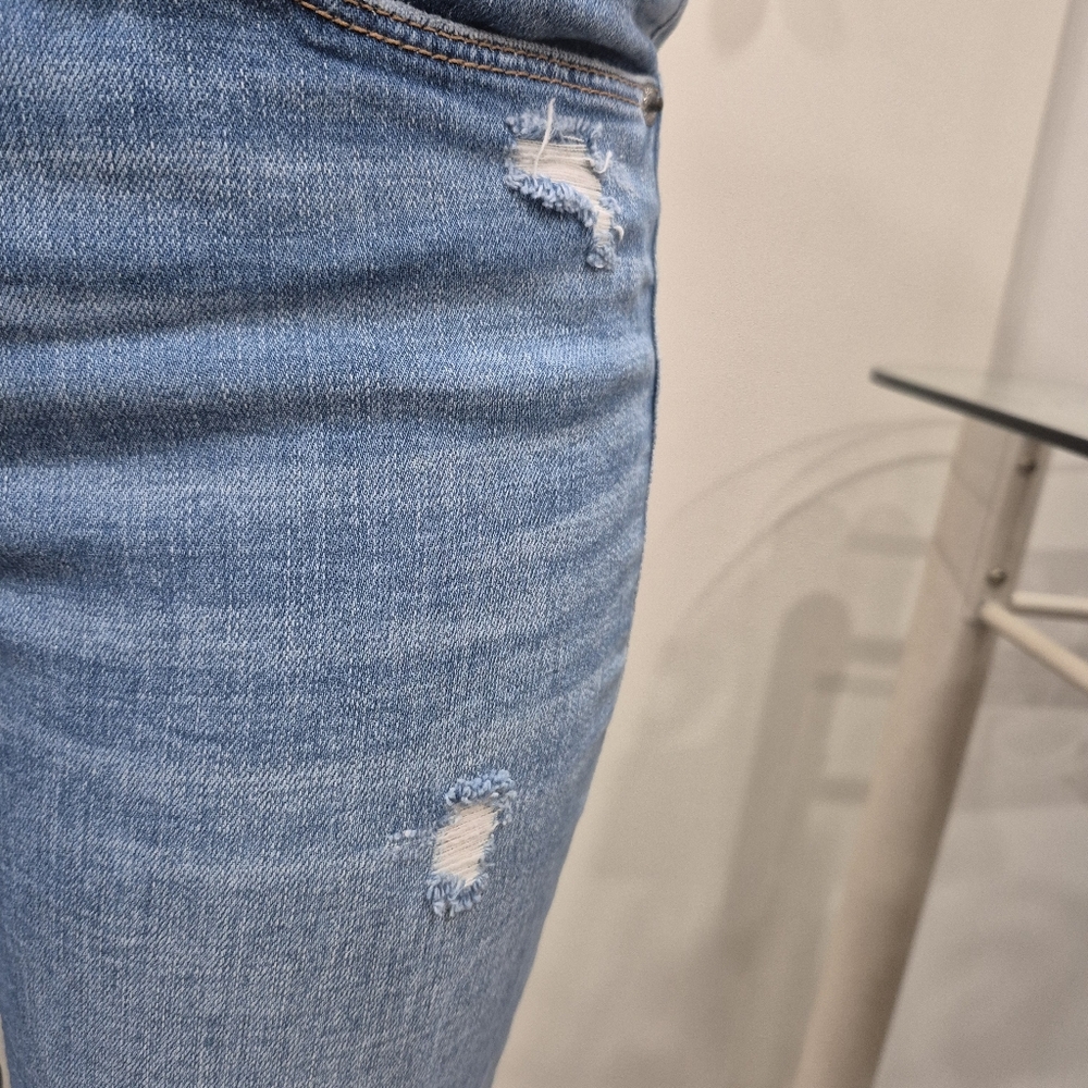 Abercrombie & Fitch jeans with embroidery - Picture 5 of 17